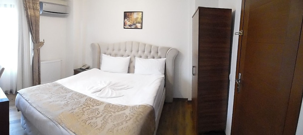 Hotel Ankatra 19/70