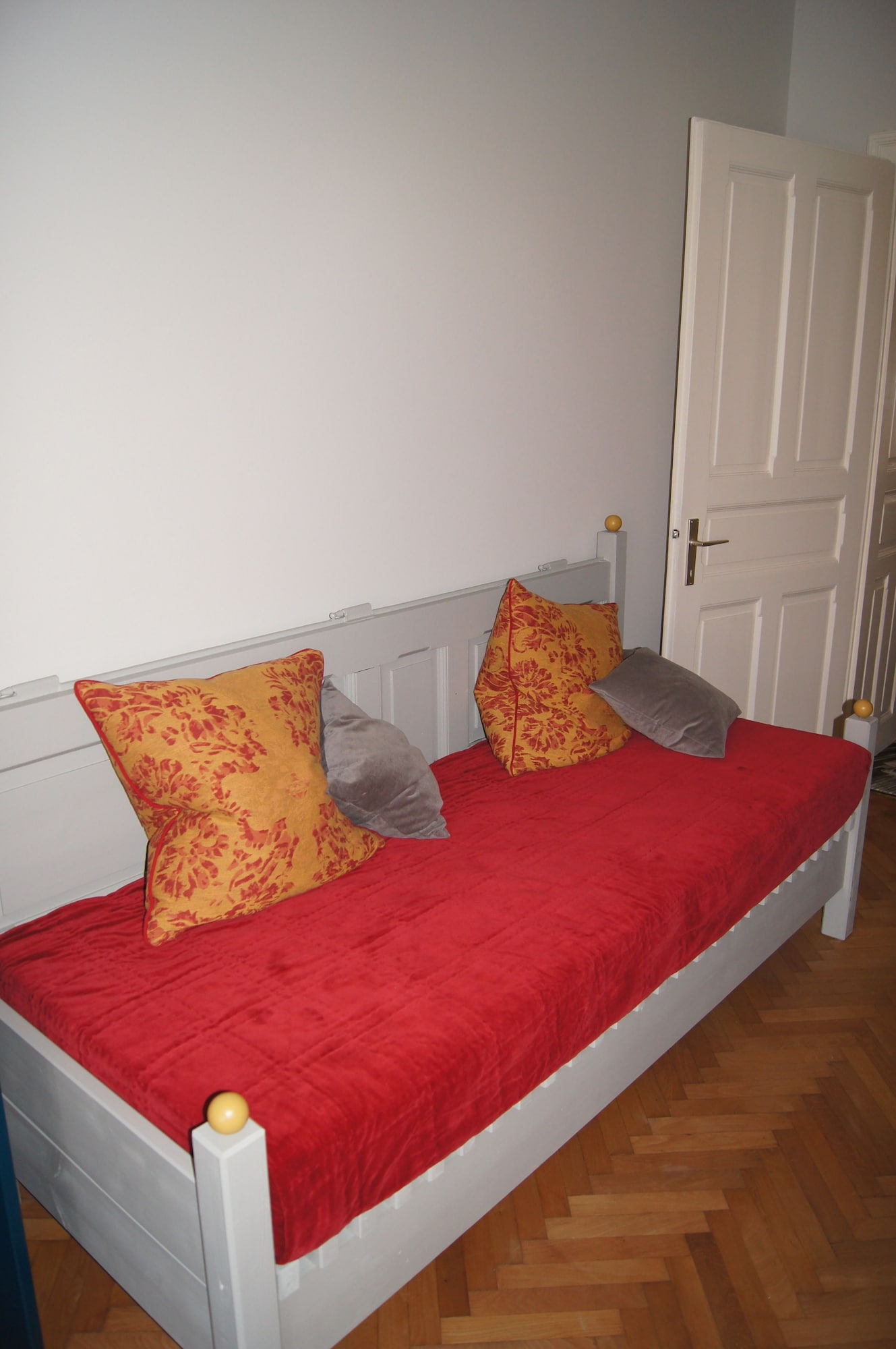 1 BEDROOM, DESIGN, APARTMENT, GARDEN VIEW, BALCONY