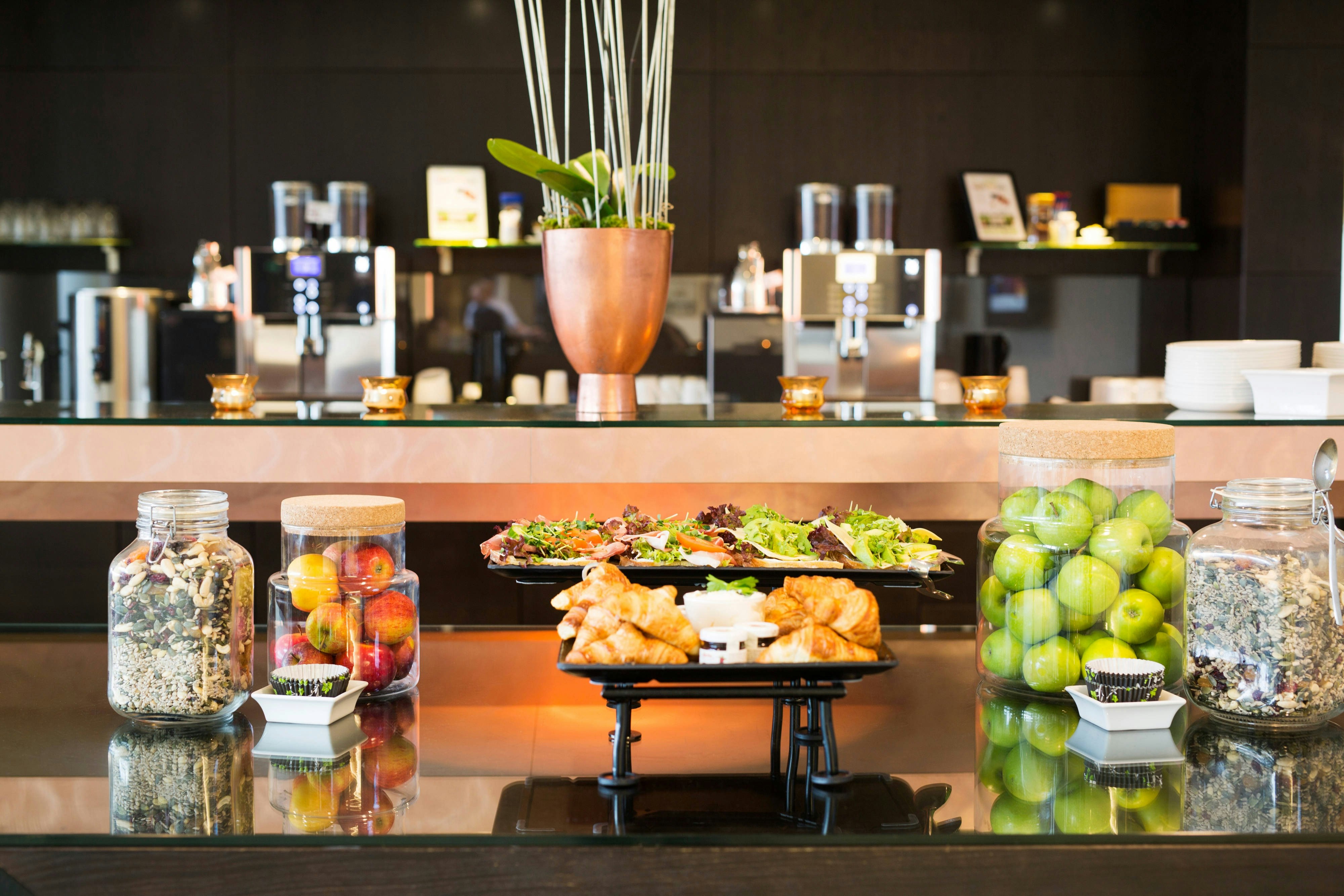 Courtyard By Marriott Stockholm 30/53