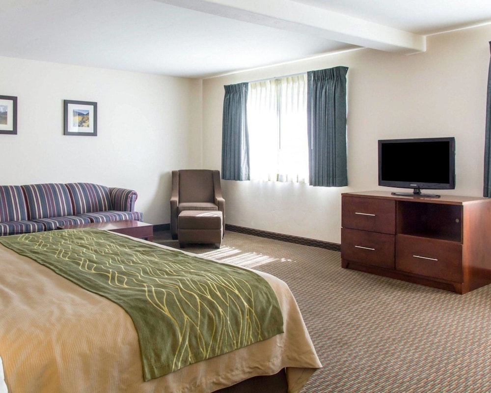 Quality Inn & Suites Vail Valley 14/35