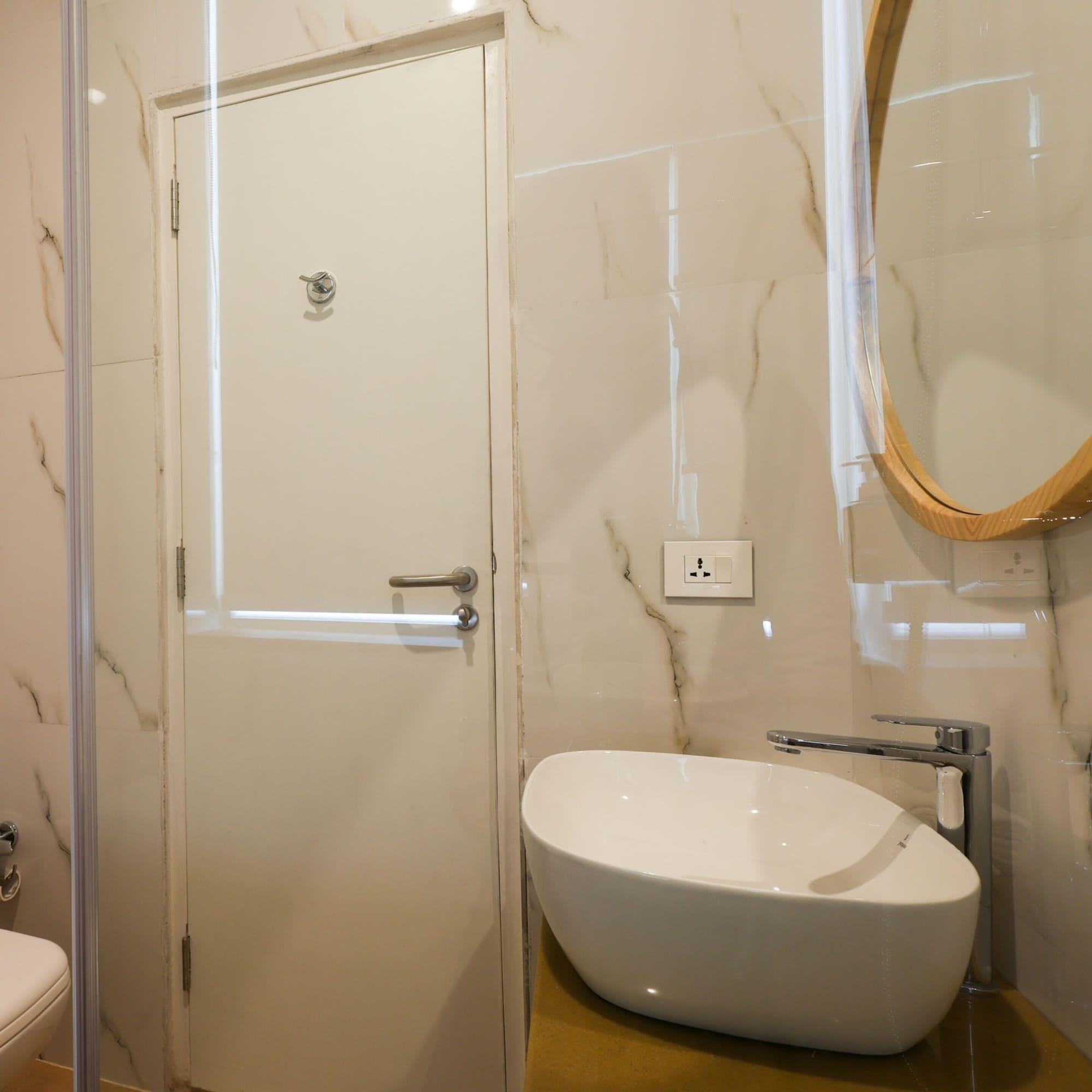 Bloom Hotel - Golf Course Road, Sector 43 39/42