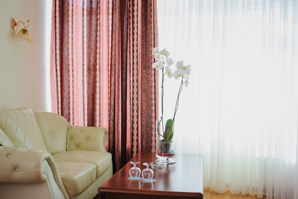 Villa Arus Hotel 44/63