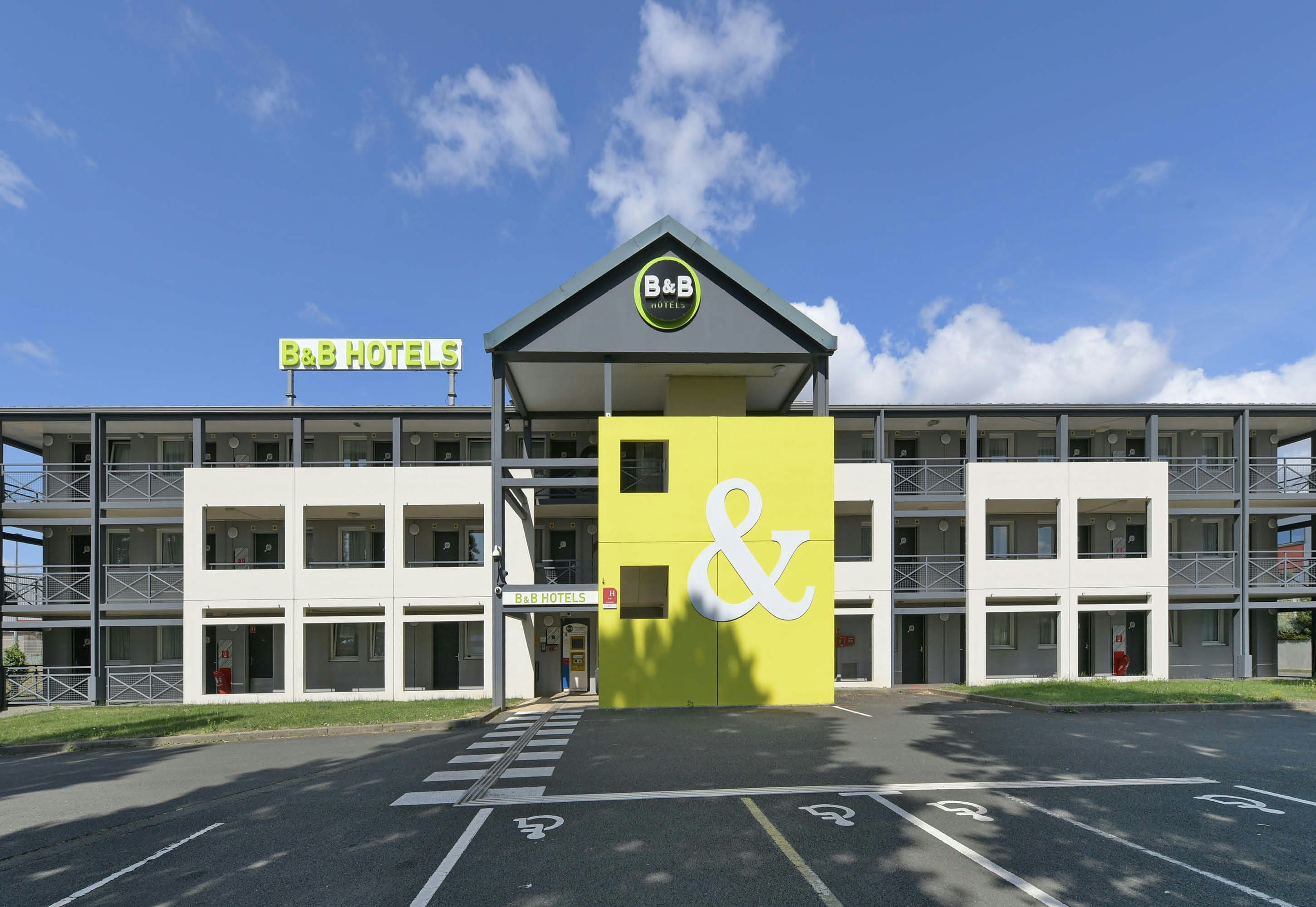 B&B Hotel Le Mans Nord 2 in SAINT-SATURNIN - SARTHE