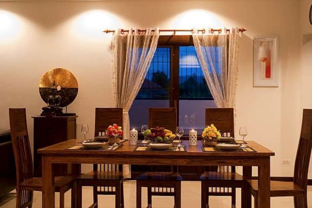 4 Bedroom Private Bali Style Villa Hh1 28/45