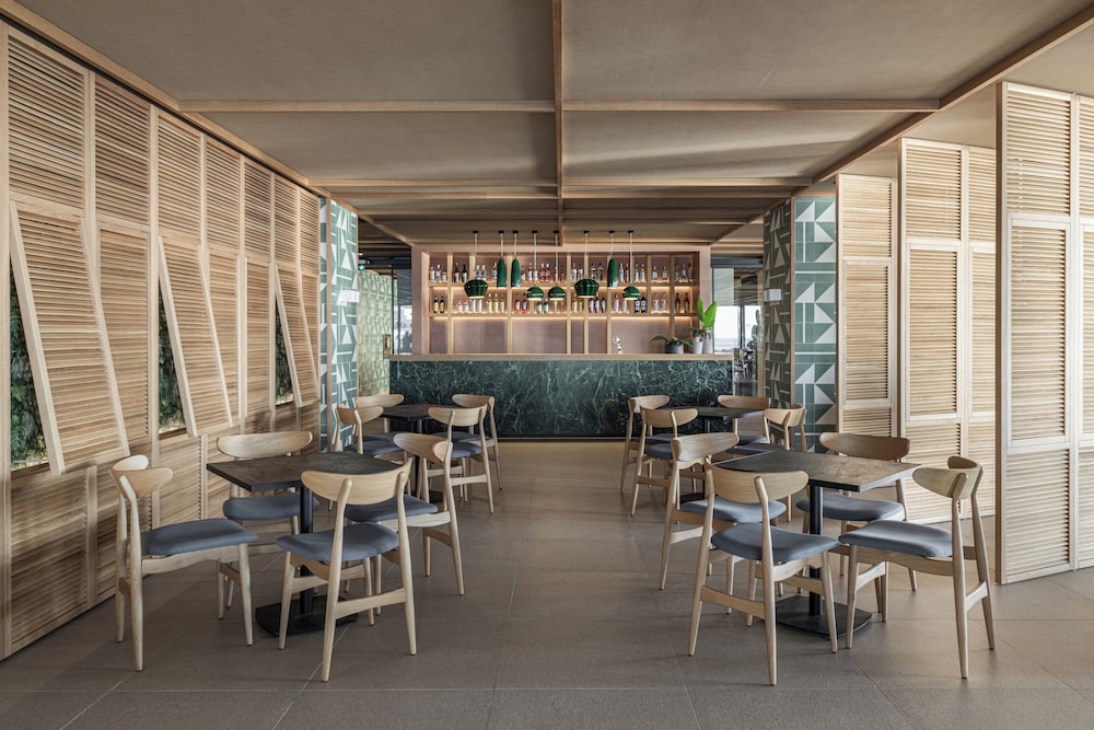 Eden Roc Resort Hotel 26/50