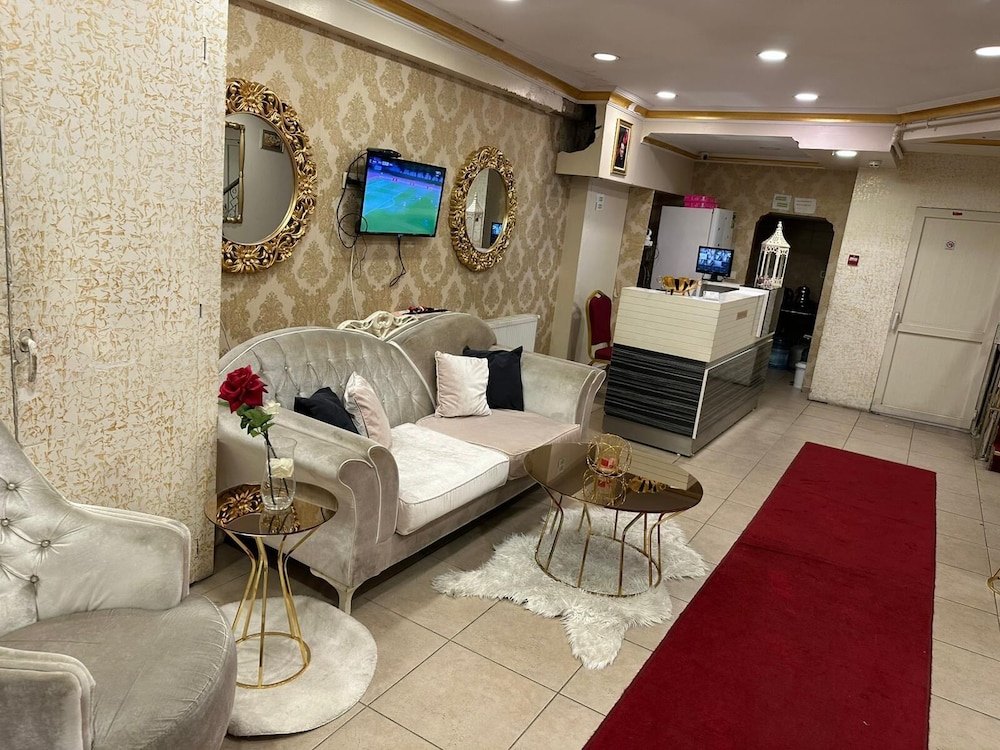 Sah Hotel 49/58