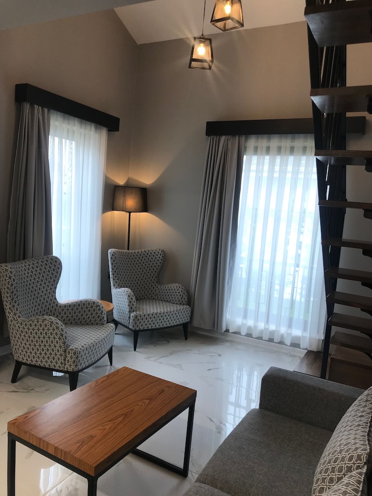 SAPANCA ALFA SUITES & SPA 47/67
