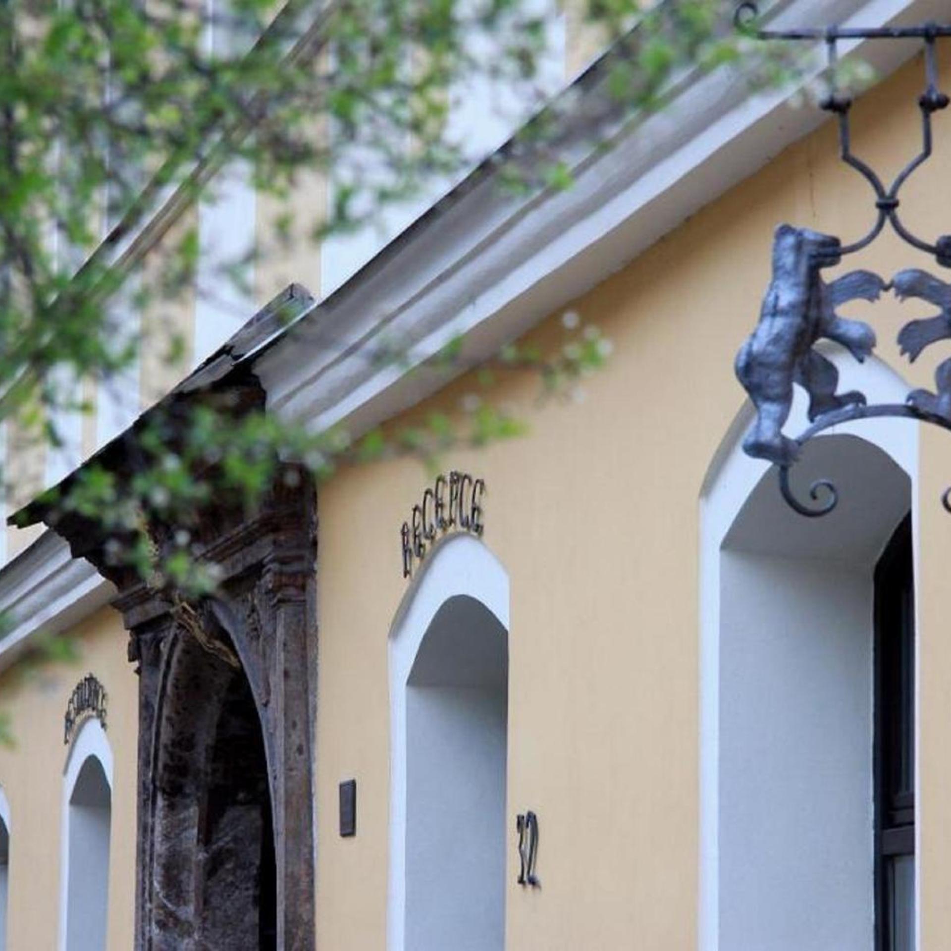 Hotel U dvou medvidku 10/57