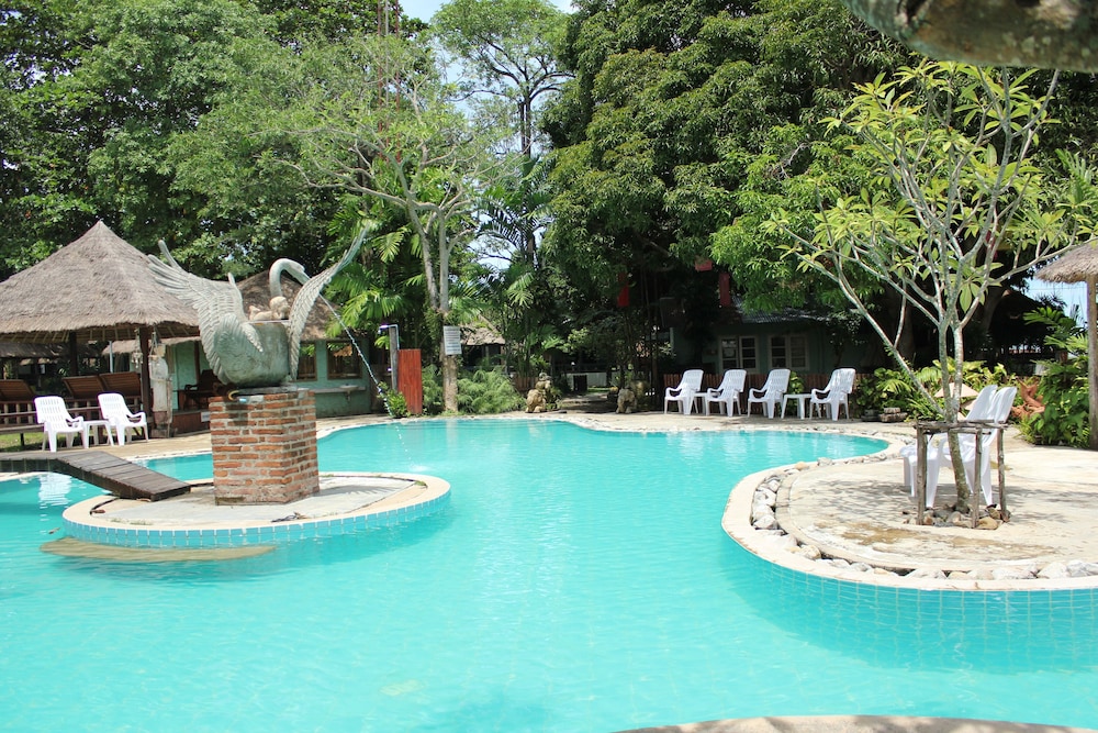 Villa Cha Cha Chaolao Beach Resort 52/60