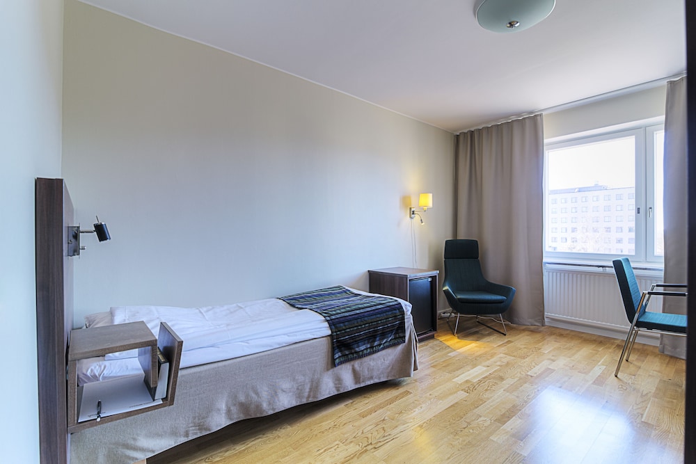 Hotell Björken 13/51