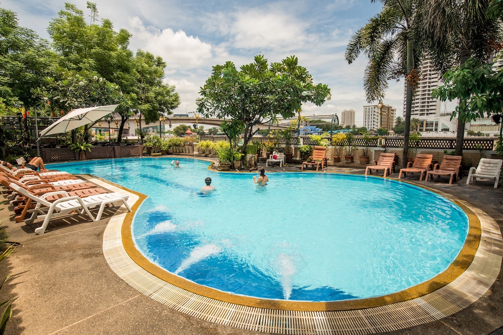 New Siam Riverside 60/64
