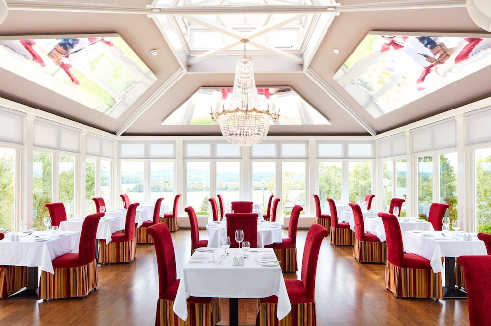 MANOR HOUSE COUNTRY HOTEL 47/56