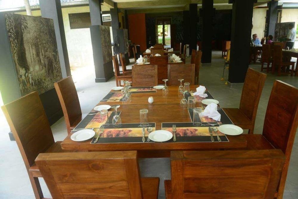 Nil Diya Mankada Safari Lodge 49/50