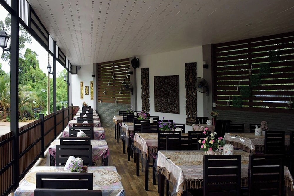 Pleai Ta Lea Resort Chaolao Beach 38/57