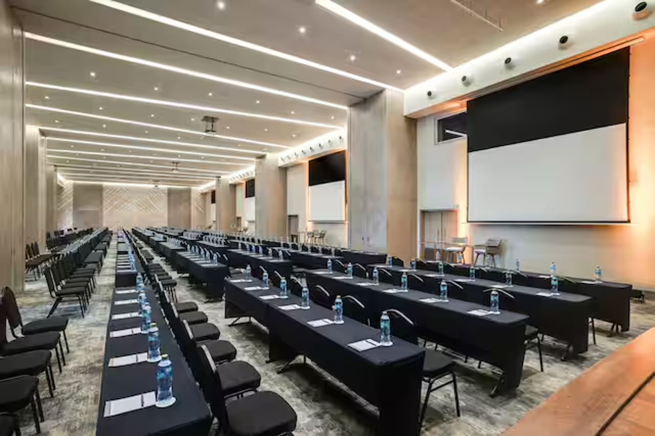 Amare Cancun Adults Only All-Inclusive Resort, Curio by Hilton 12/20