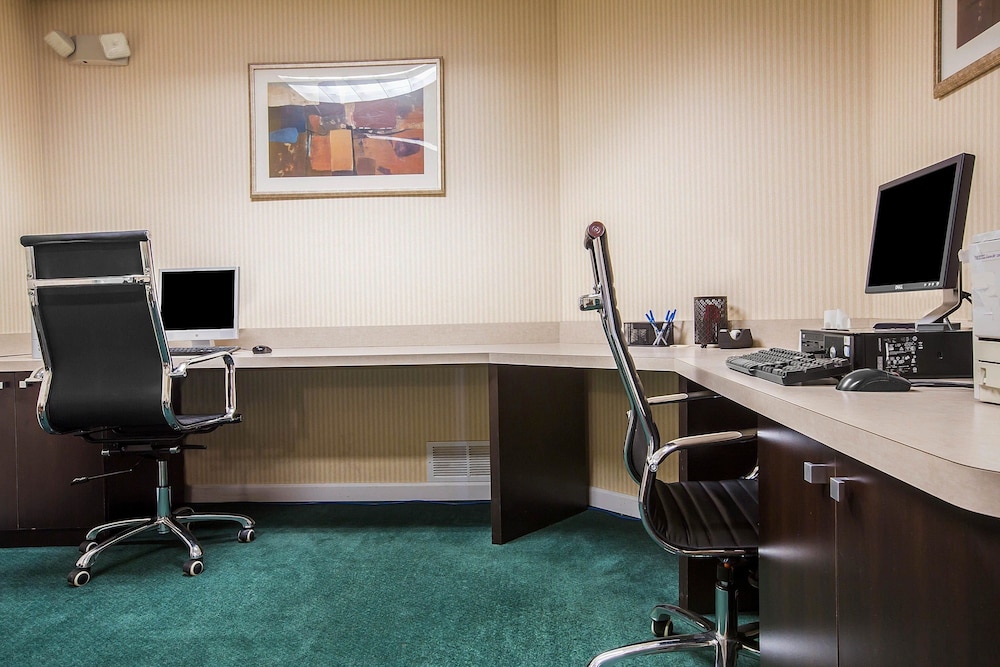 Comfort Inn Glenmont Albany South 34/39