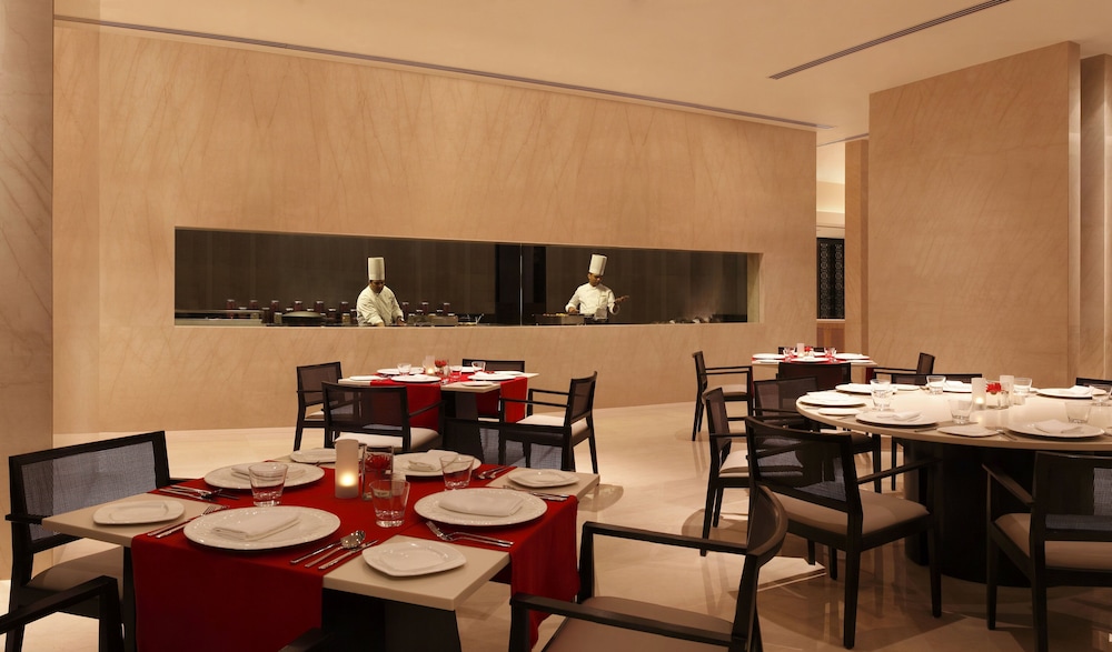 Trident Hyderabad 40/54