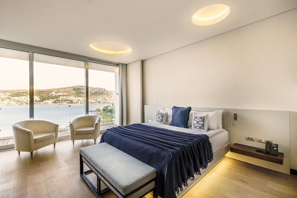 Cape Bodrum Luxury Hotel Beach 29/79