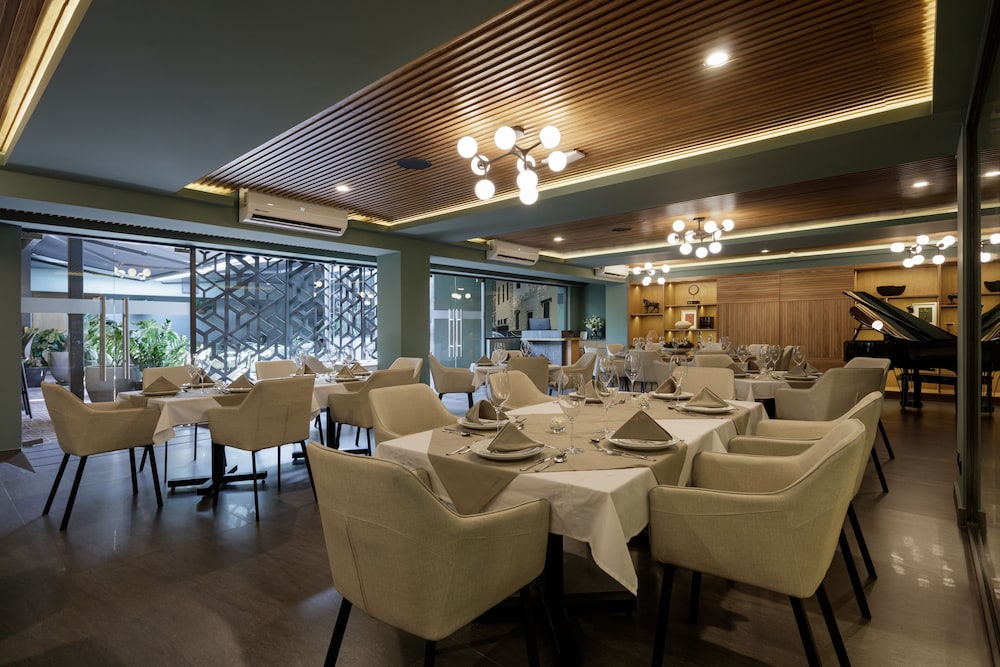 Origen 438 Luxury Boutique Hotel 42/57
