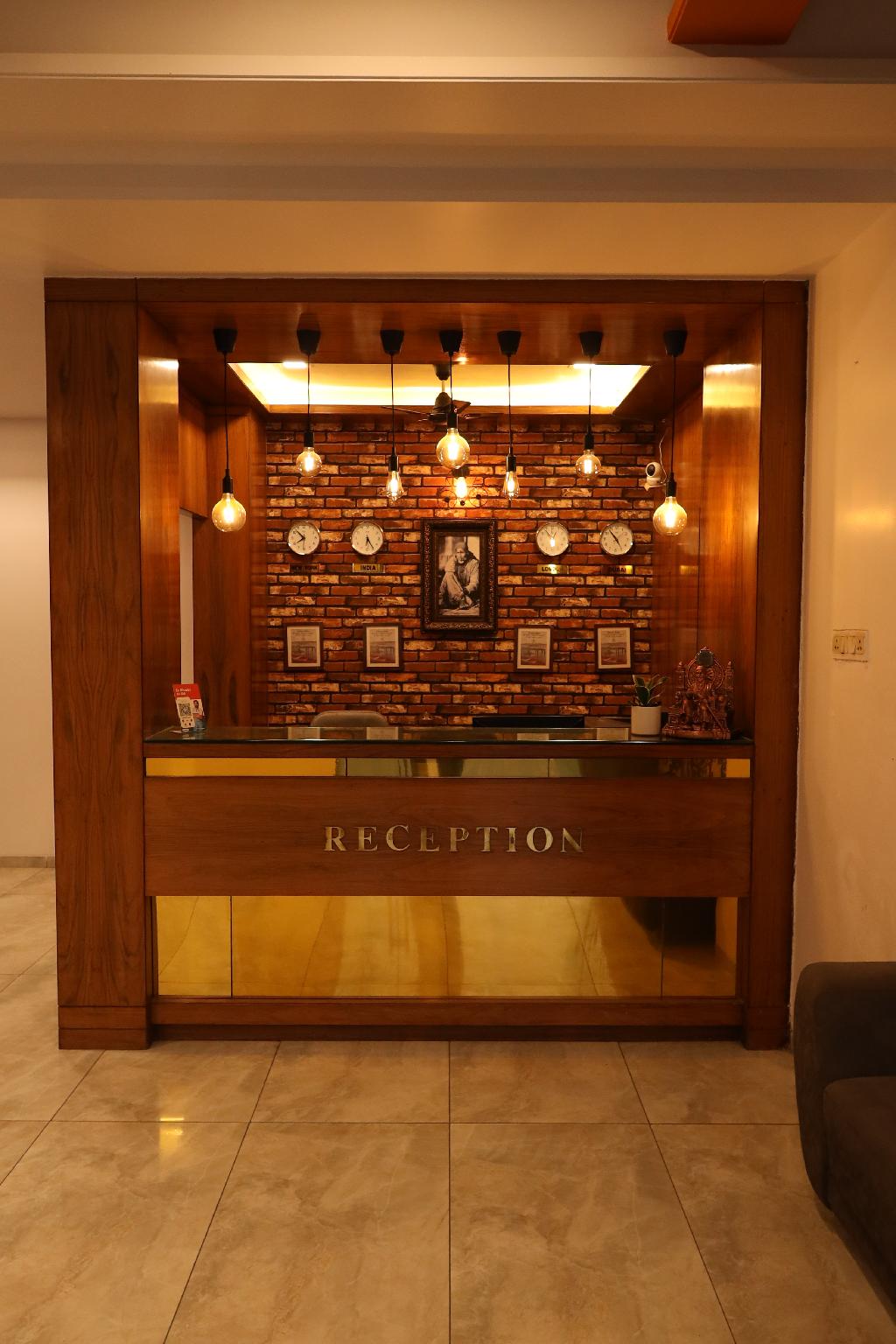 Oyo 4445 Hotel Saishri 13/63