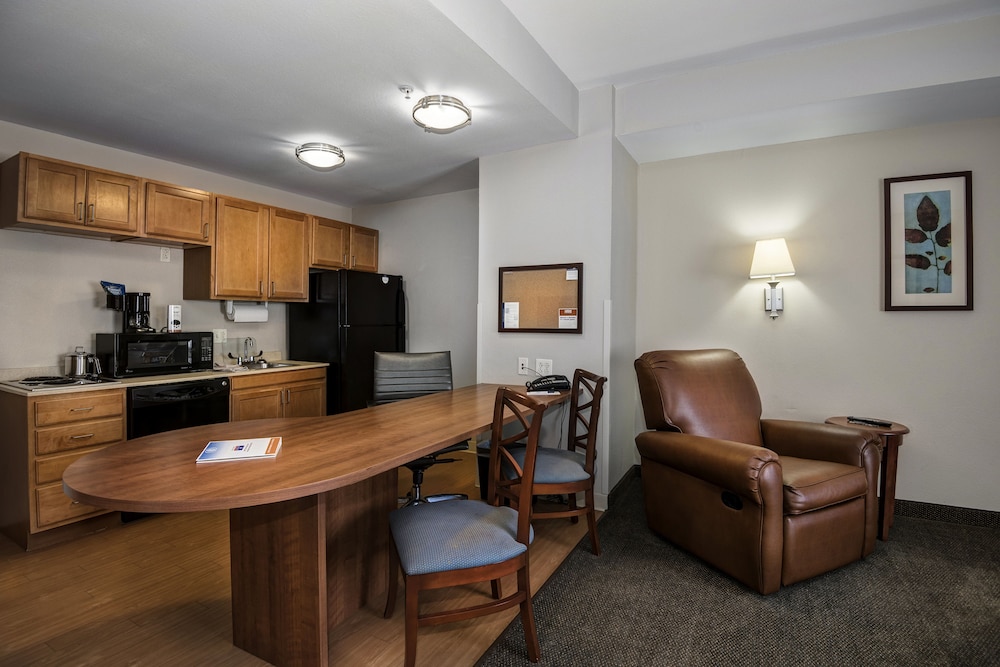 Candlewood Suites Conway 33/65