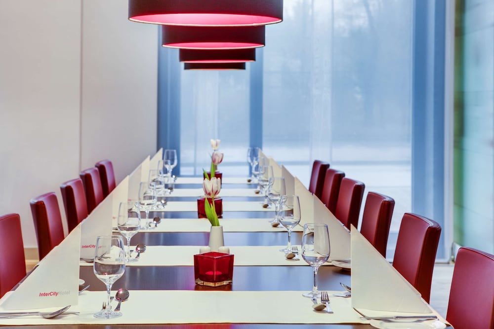 Intercityhotel Hamburg Dammtor 47/59