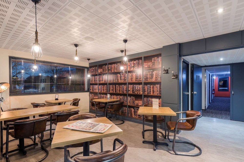 Brit Hotel Brasserie Du Cap 39/49