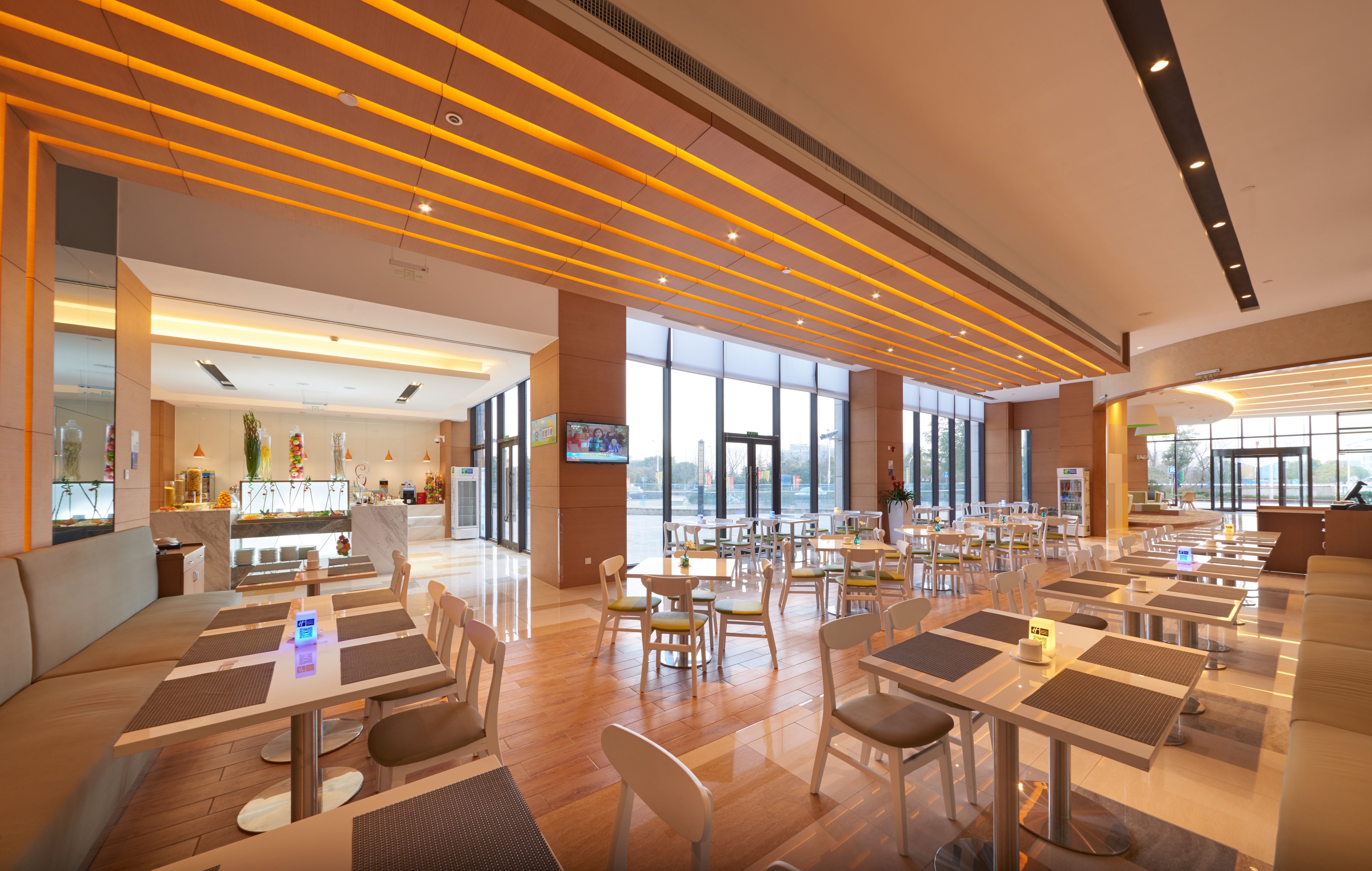 Holiday Inn Express SHANGHAI JIADING INDUSTRY PARK 38/48