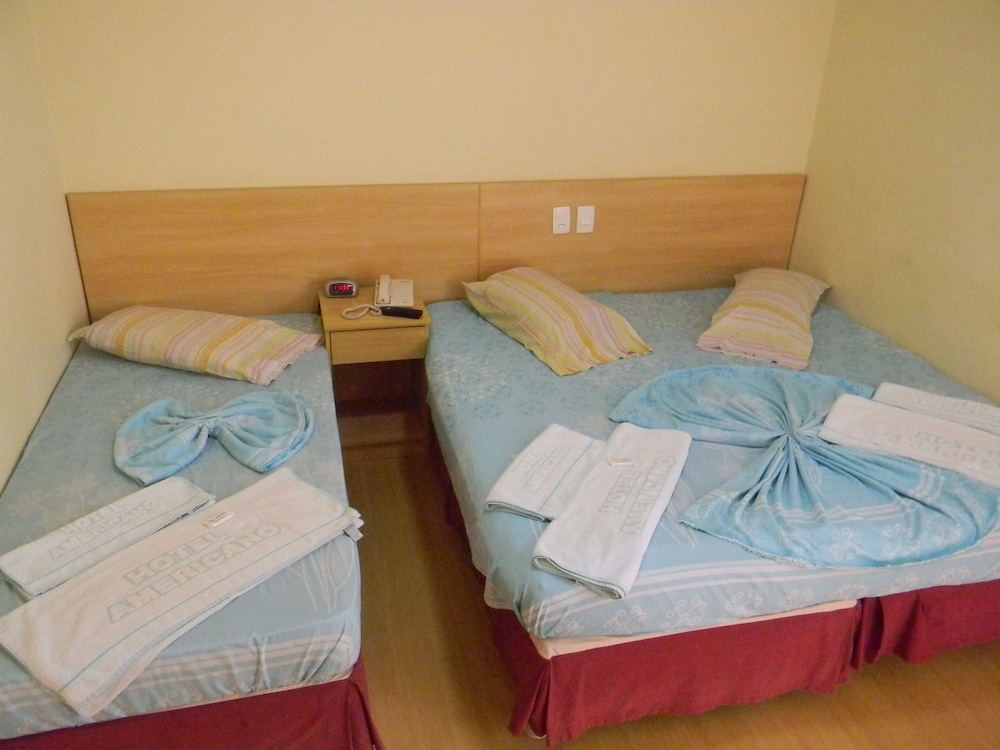 ROOM, TRIPLE
