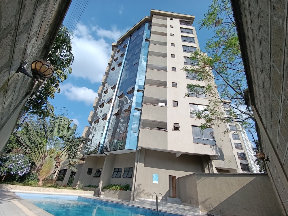 Myra Residences By Trianum 1/95