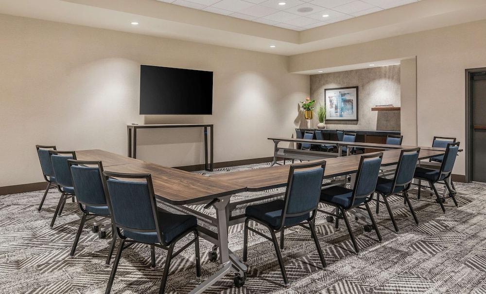 Hyatt House Sacramento/Midtown 40/50