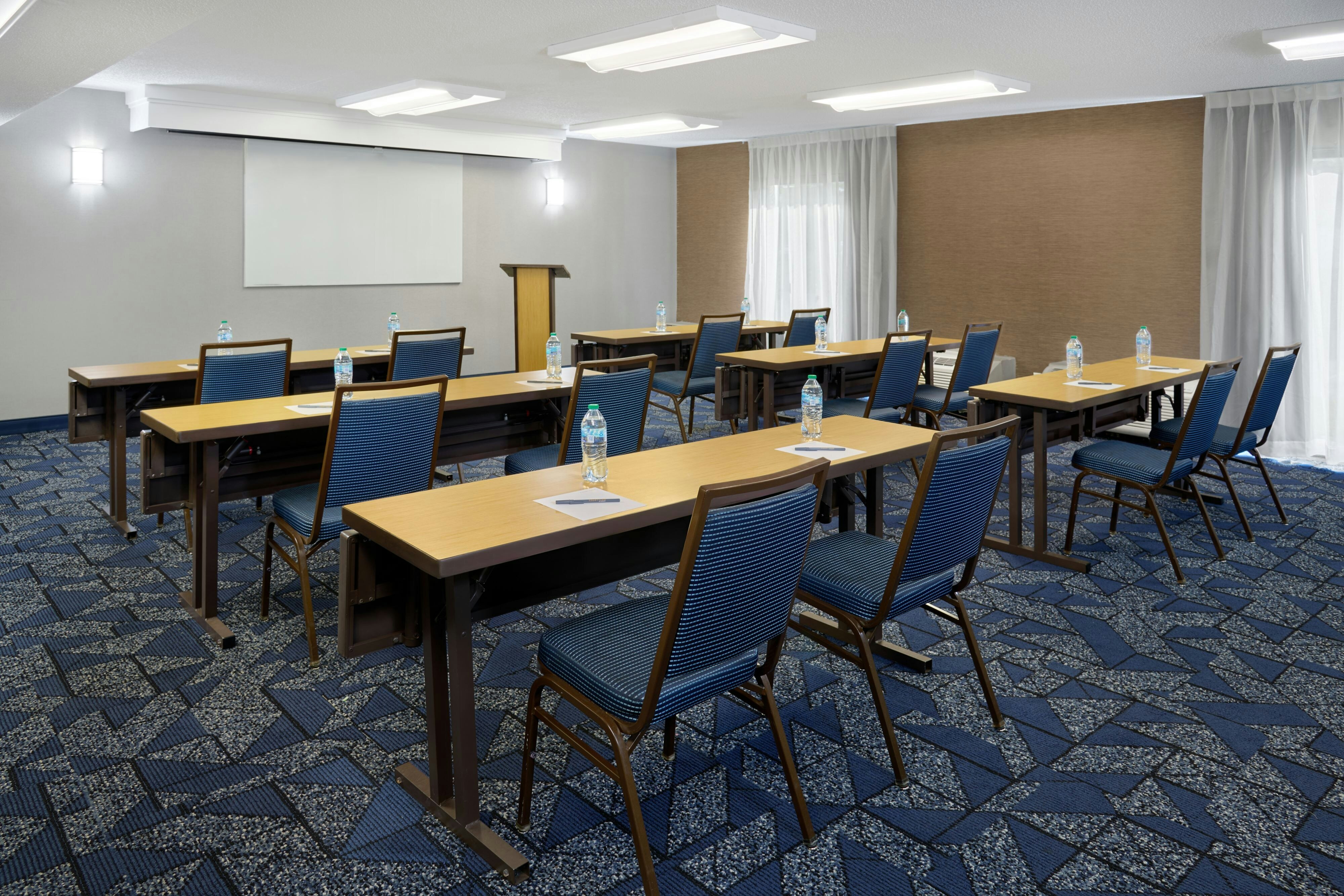 Courtyard by Marriott Southfield 44/54