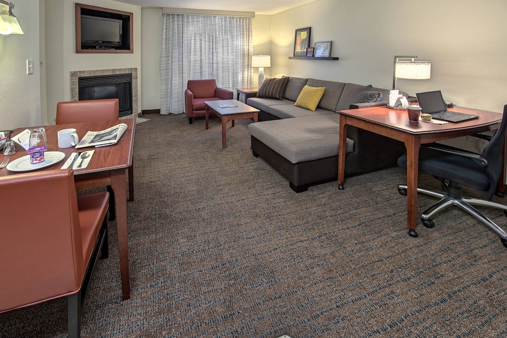 Residence Inn by Marriott Fayetteville Cross Creek 21/36