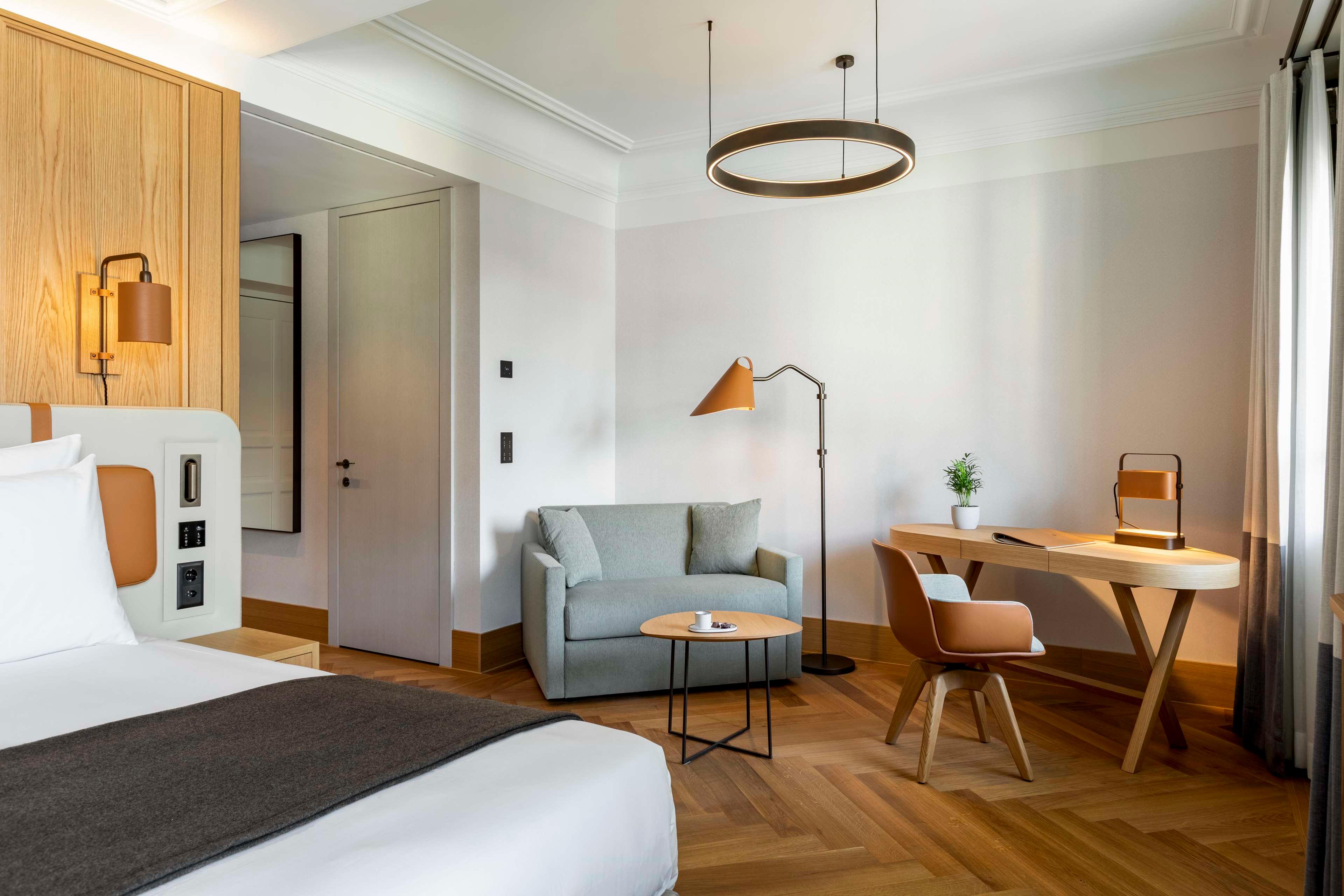 غرفة سوبيريور بسرير مزدوج، Kempinski Palace Engelberg 3/5
