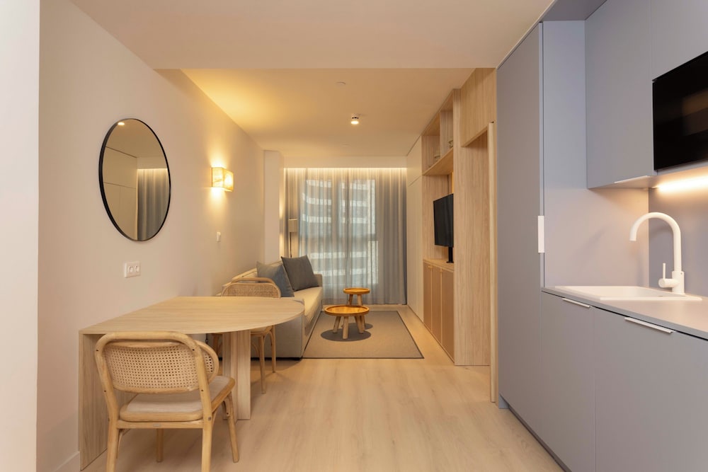 Staybridge Suites & Apartments Malaga by IHG 50/68