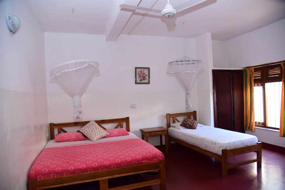 Mango Garden Hotel 13/40