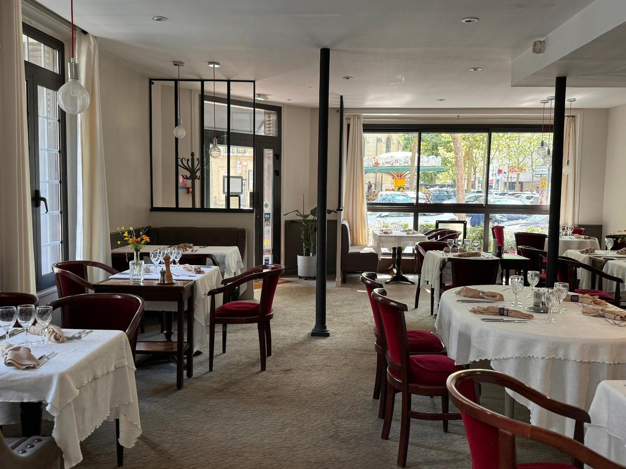 Hotel Paris Vesinet 20/29