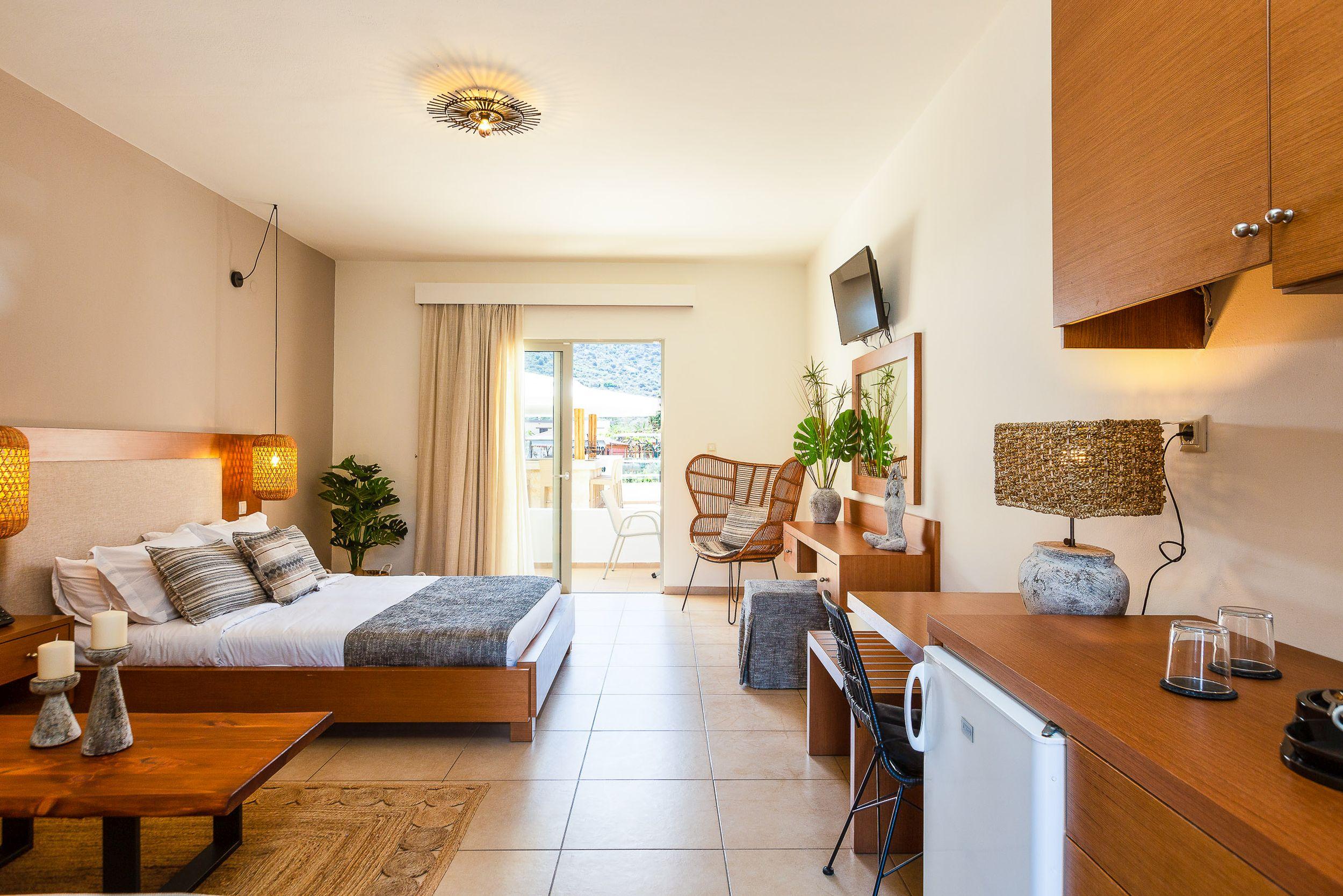Standard, Pool or Mountain View, Balcony or Terrace