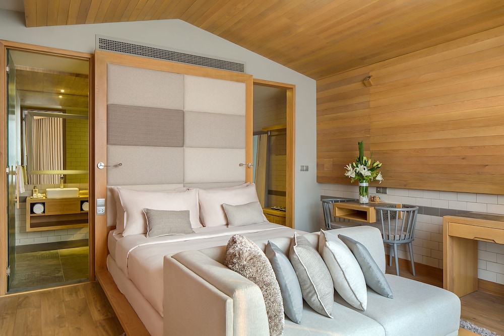 Fusion Suites Saigon 43/63
