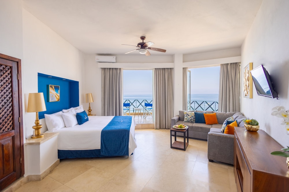 Splendor, Blue, Ocean Front
