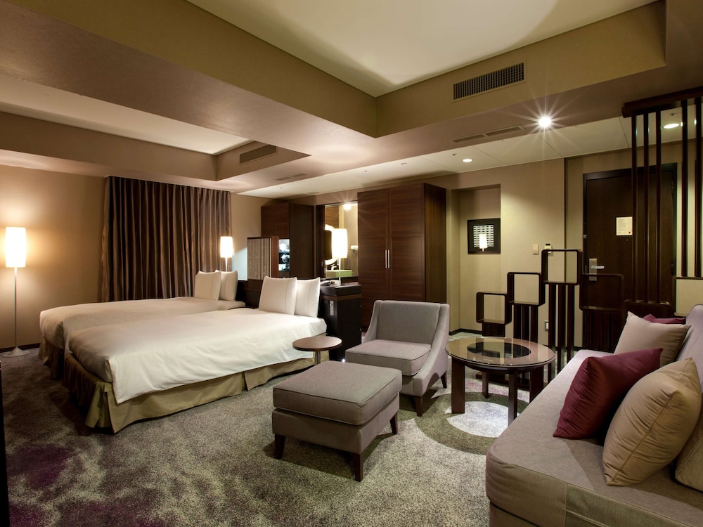 JUNIOR SUITE, TWIN BEDS
