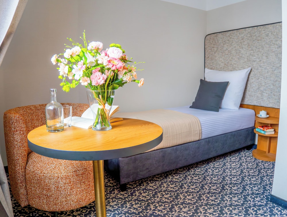 Palladian Hotel 47/67