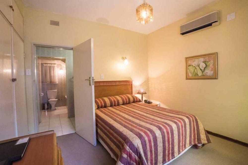 Acacia Guesthouse 9/40