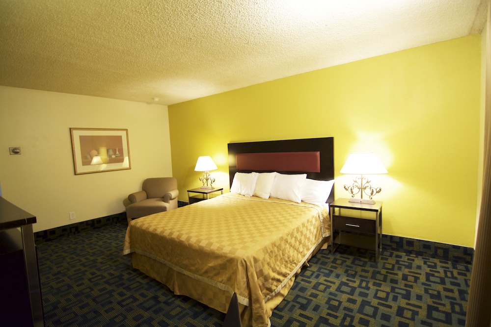 Royal Plaza Inn Indio 20/61
