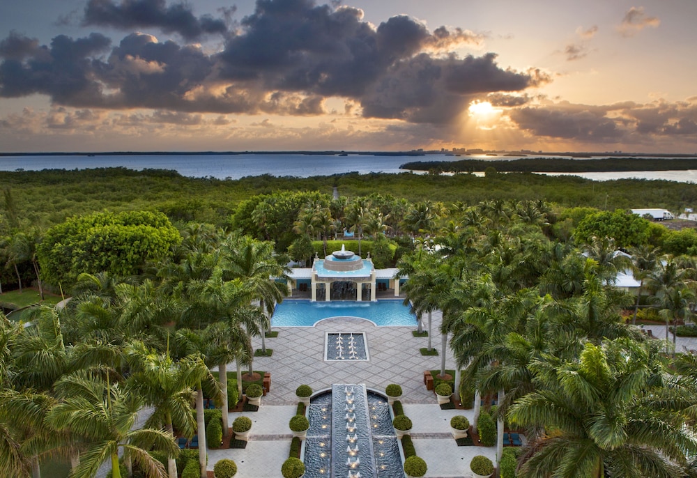 HYATT REGENCY COCONUT POINT RESORT AND SPA