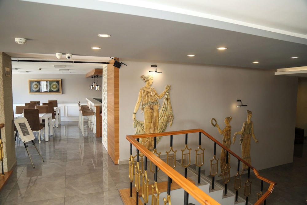 Start Otel 36/57