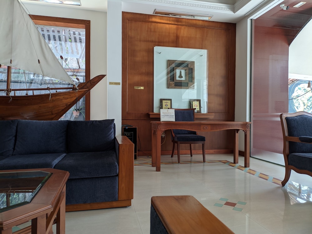 Presidency Hotel 47/63