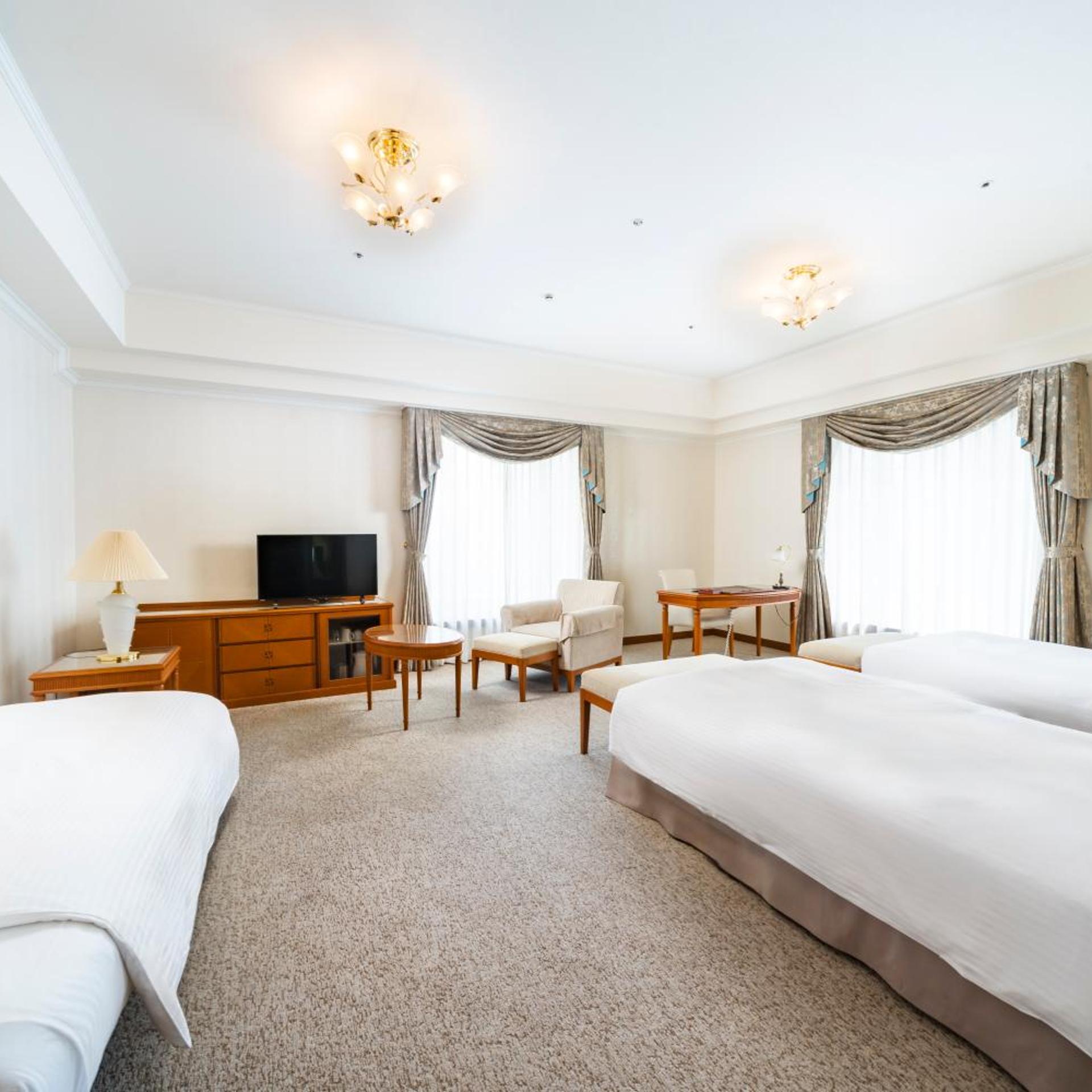 جناح جونيور، KOKO HOTEL Osaka Shinsaibashi 2/3