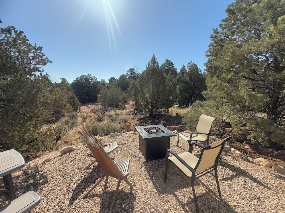 Bryce Glamp And Camp 36/56