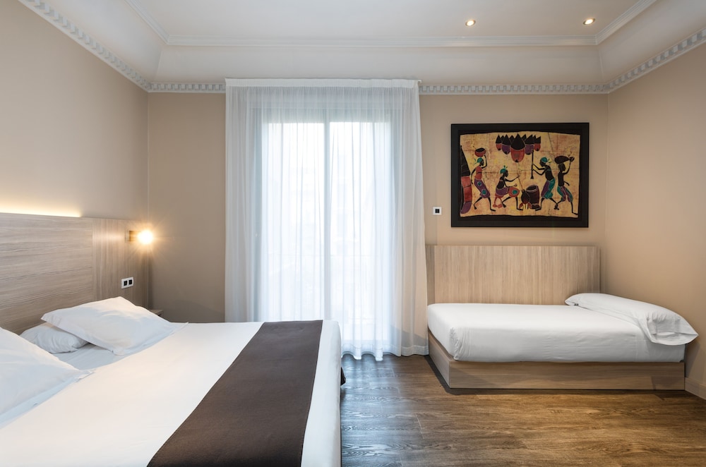 Hotel SERHS Rivoli Rambla 9/66